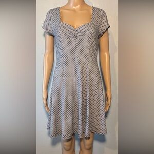 Bebop Women's Dress Size L Geometric Knee Length Pullover Sheath Princess Neck